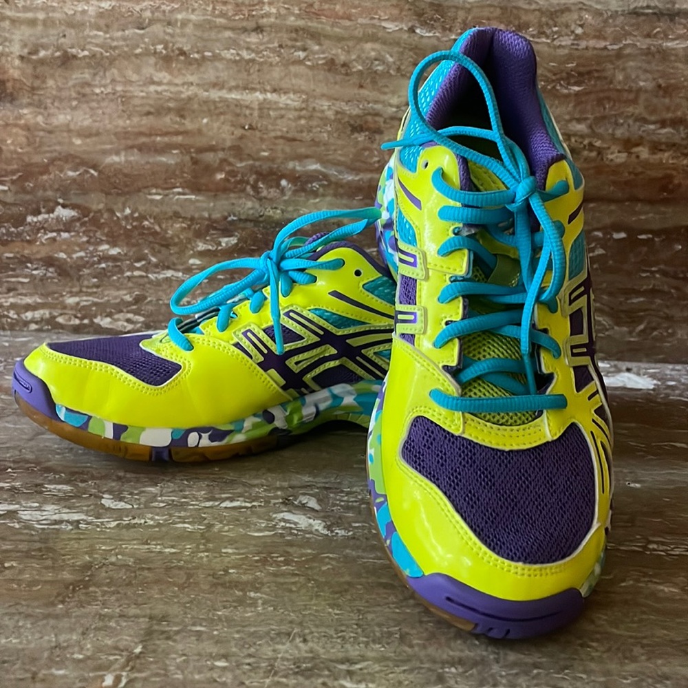 Asics Women’s Volleyball Shoes (An Addition From My S… Gem